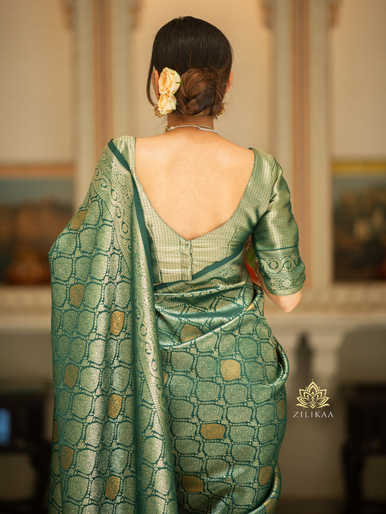 Bottle Green Kanchipuram Silk Saree